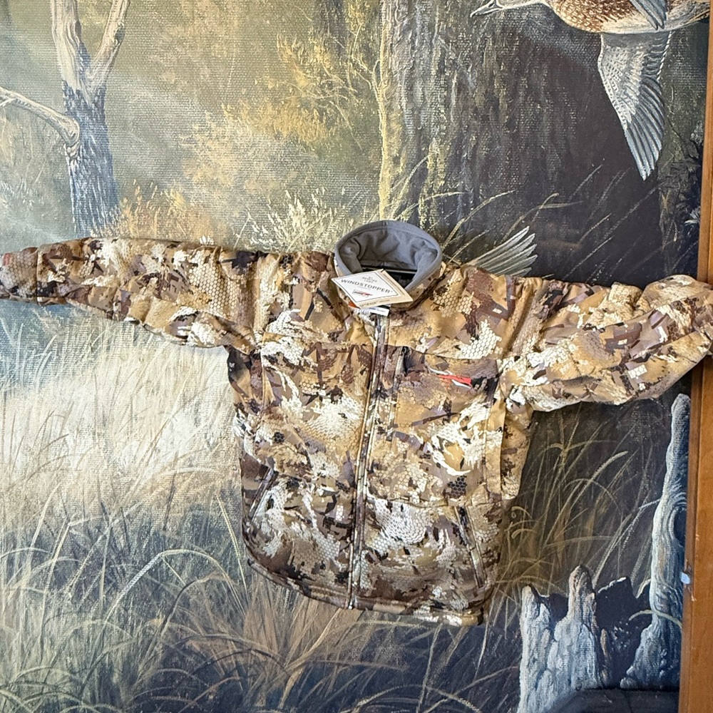 Sitka Duck Oven Jacket Optifade Marsh Men’s Medium. Brand New With Tags.